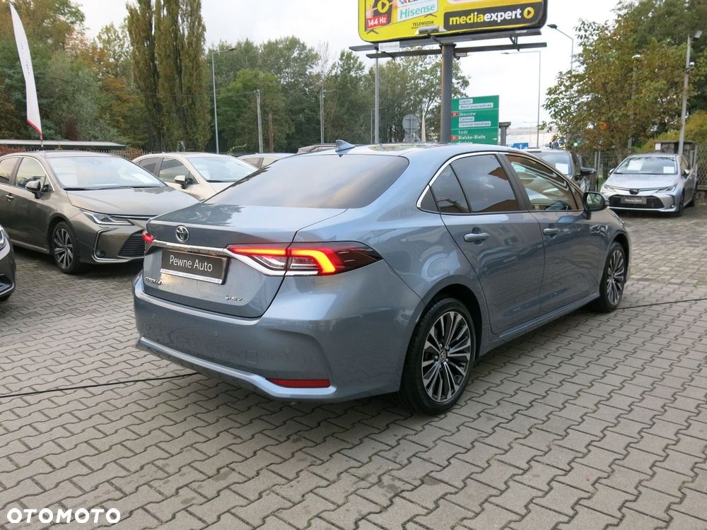 Toyota Corolla 1.8 Hybrid Style - 18