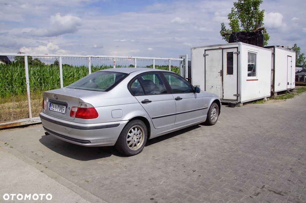 Auto na części - BMW E46 318i 1.9 8V 118 KM M43B19O1 7505600 354 2000R Silnik Skrzynia Drzwi Lusterko Lampa Maska Klapa Szyba Deska Kokpit Sterownik Moduł Fotel - 4