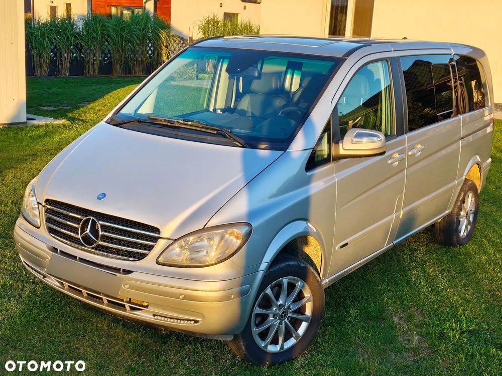 Mercedes-Benz Viano 2009 photo 4