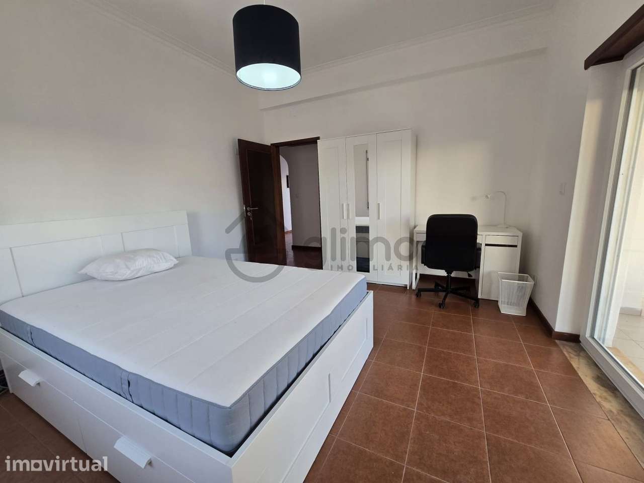 Quarto S. Martinho Bispo - Grande imagem: 3/24