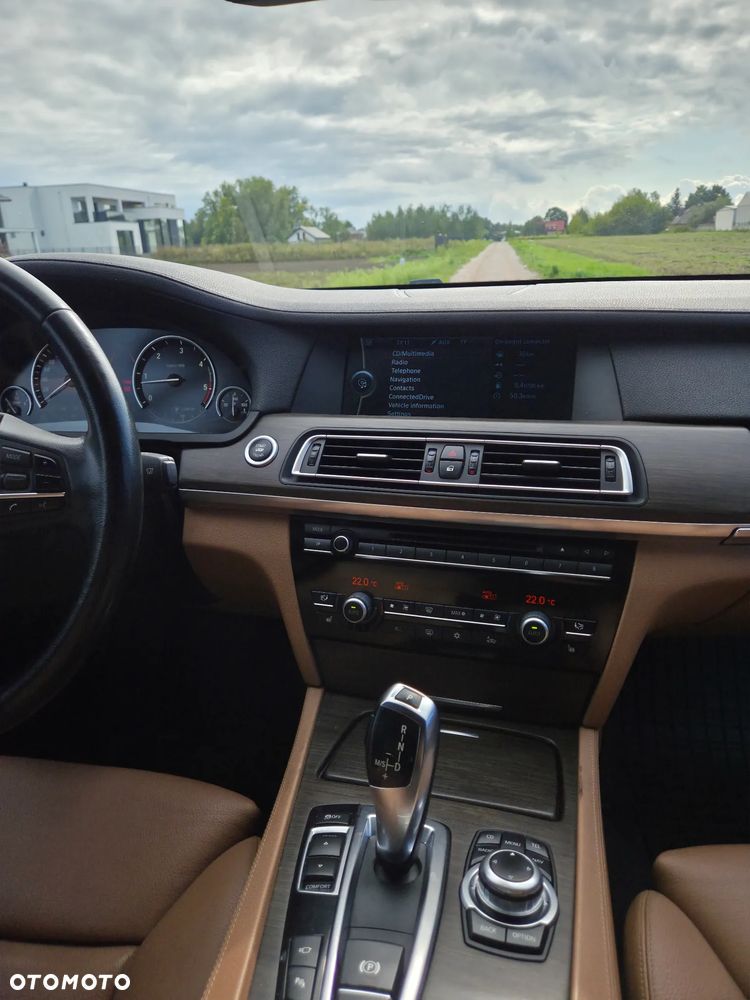 BMW Seria 7 730d L - 13