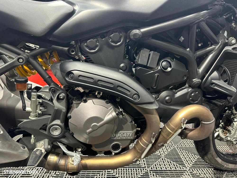 Ducati Monster 821 - 9
