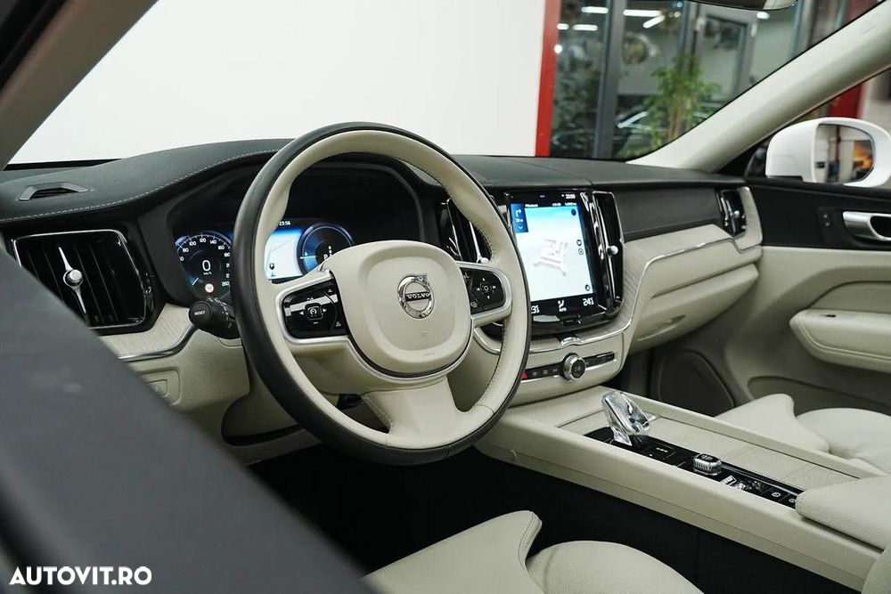 Volvo XC 60 Recharge T6 Twin Engine eAWD Inscription Expression - 24