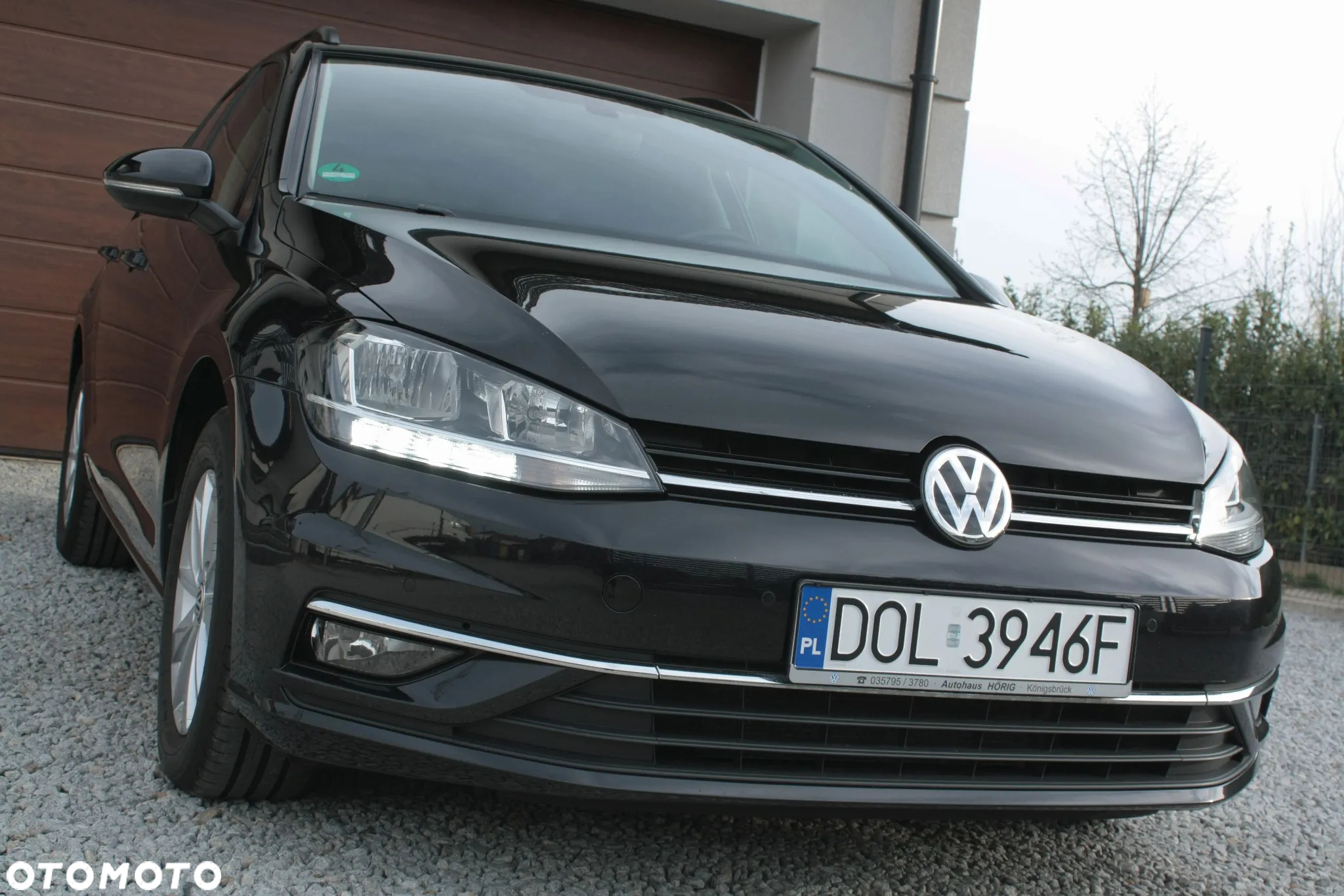 Volkswagen Golf - 2