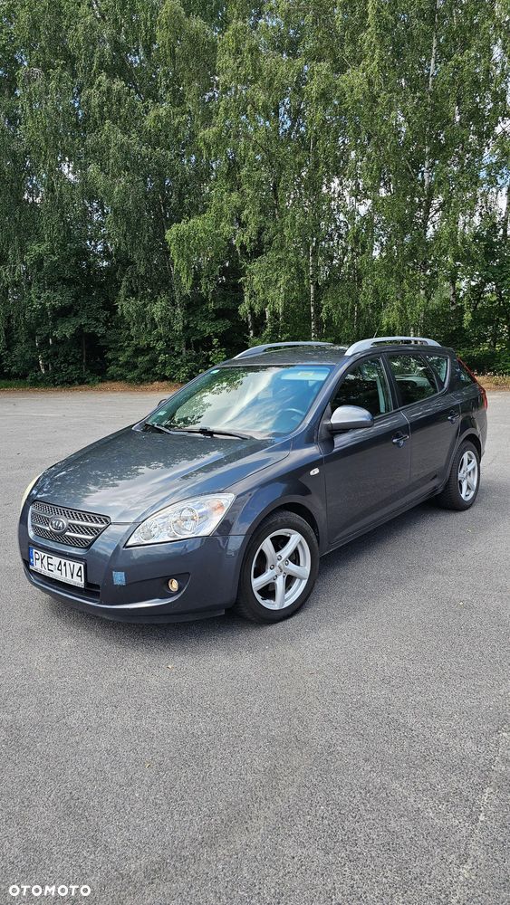 Kia Ceed 1.6 Crdi Comfort + - 1