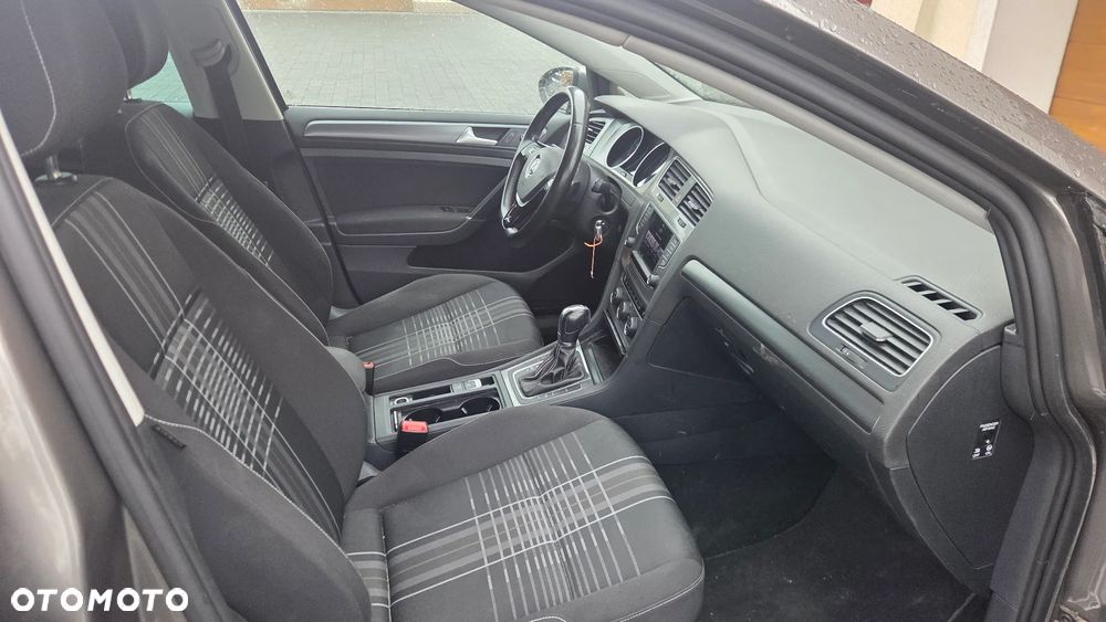 Volkswagen Golf 1.4 TSI BlueMotion Technology DSG Lounge - 6