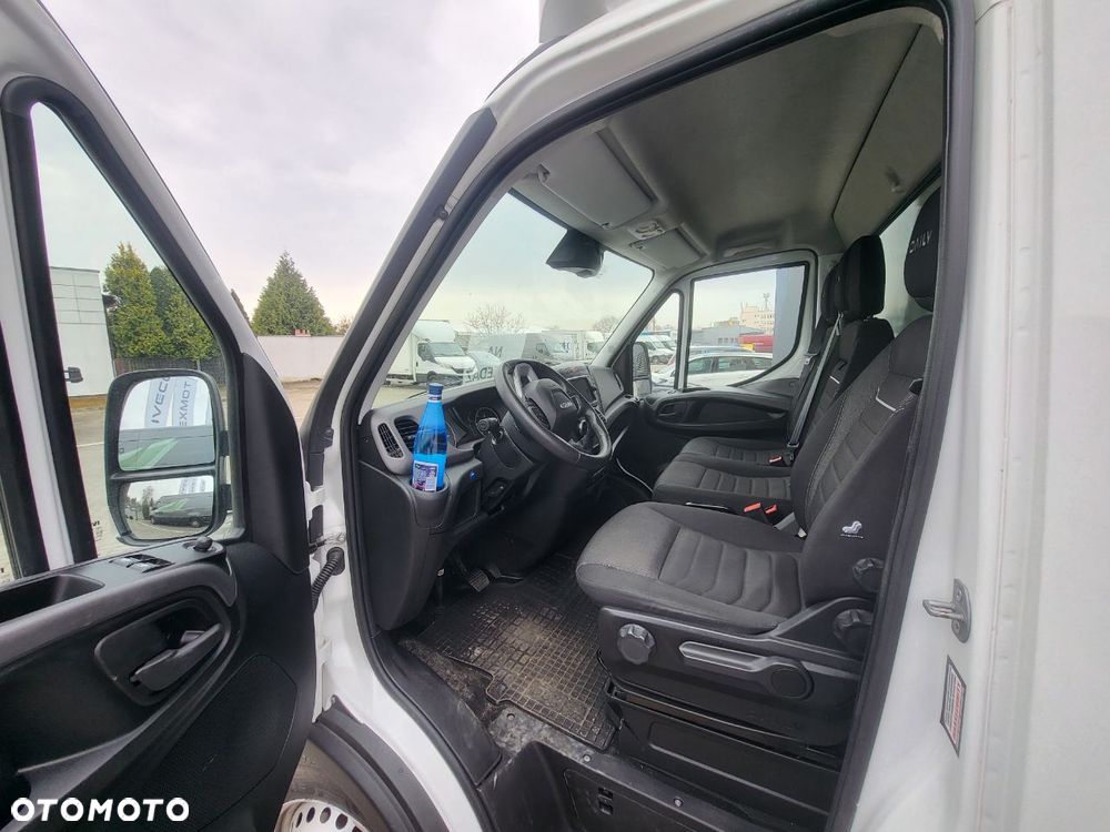 Iveco 35S18 Cena 139.900 Kontener Winda 750Kg - 7