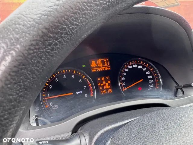 Toyota Avensis - 11