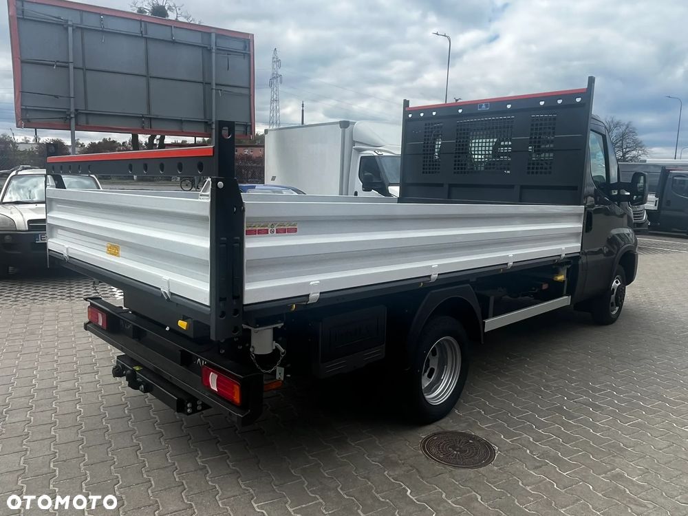 Iveco SUPER CENA 2026 - 12