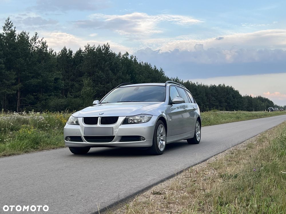 BMW Seria 3 318i - 7
