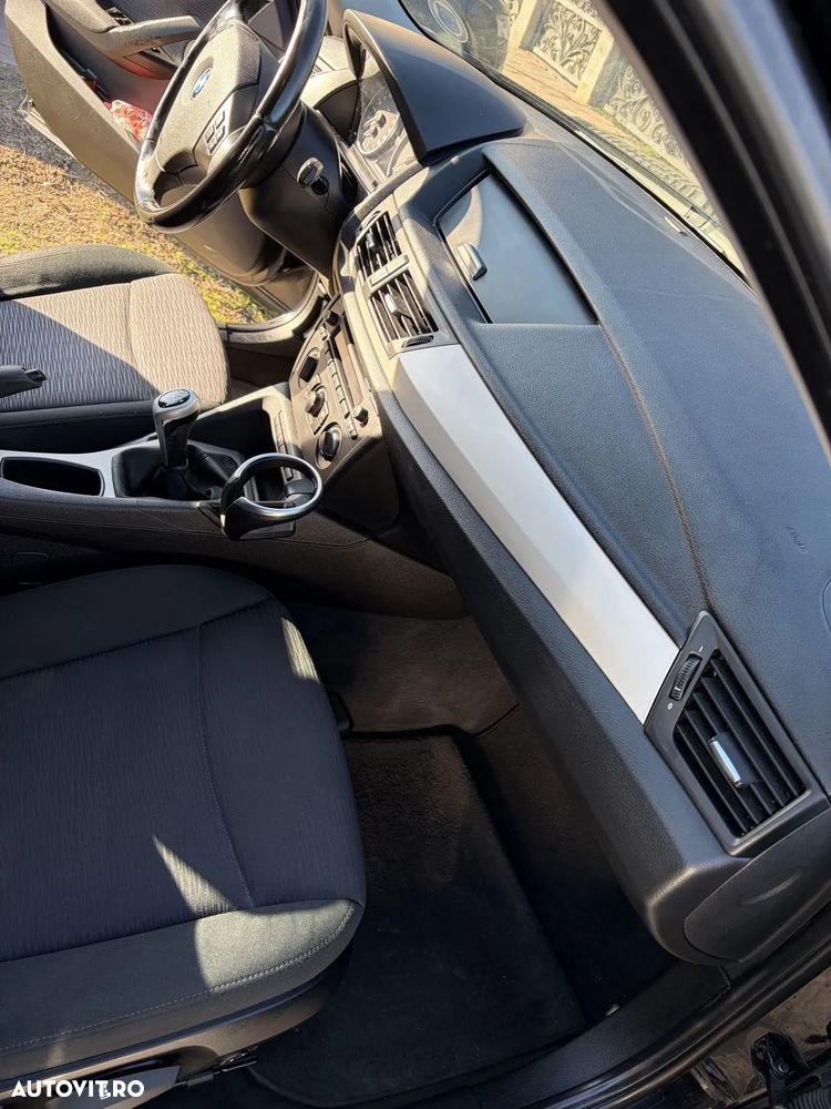 BMW X1 sDrive18d - 12