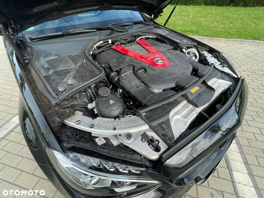 Mercedes-Benz Klasa C AMG 43 4-Matic - 24