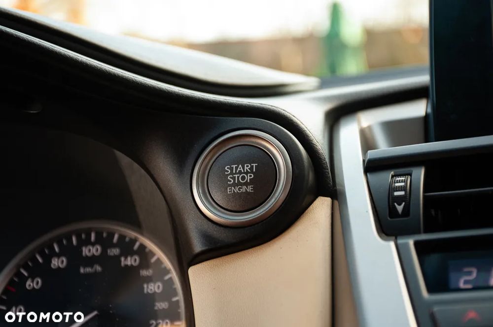 Lexus NX 200t Prestige AWD - 24