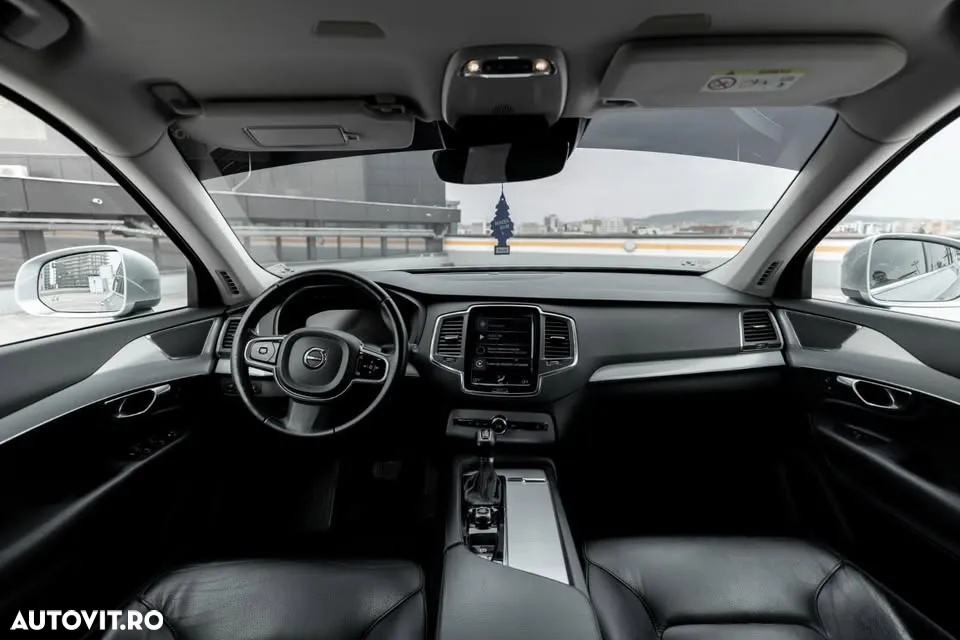 Volvo XC 90 D5 AWD Momentum - 5