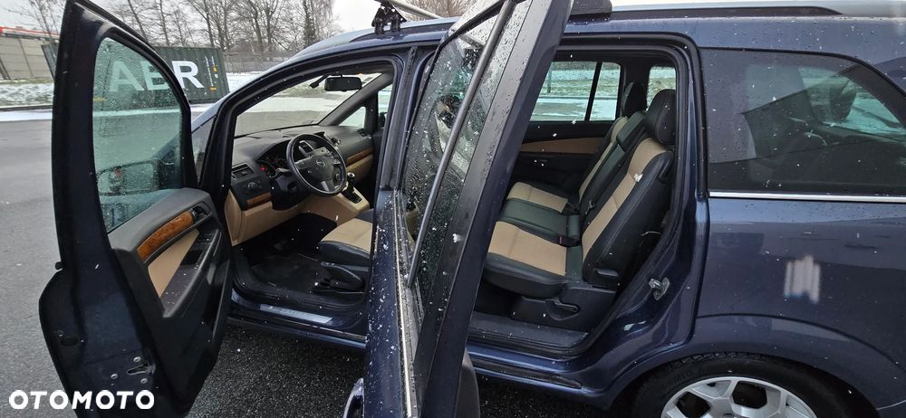 Opel Zafira 1.9 CDTI Cosmo - 14