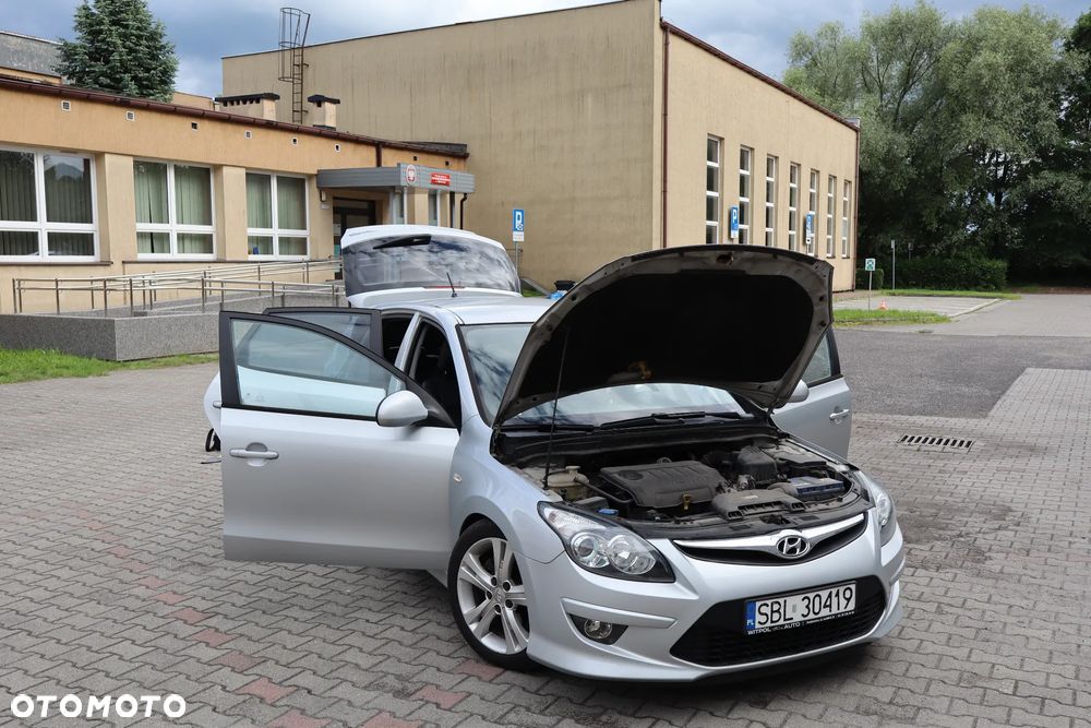 Hyundai i30 1.6 CRDi Classic + - 22
