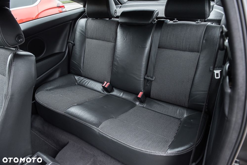 Opel Astra 2.0 Turbo Edition Plus - 12