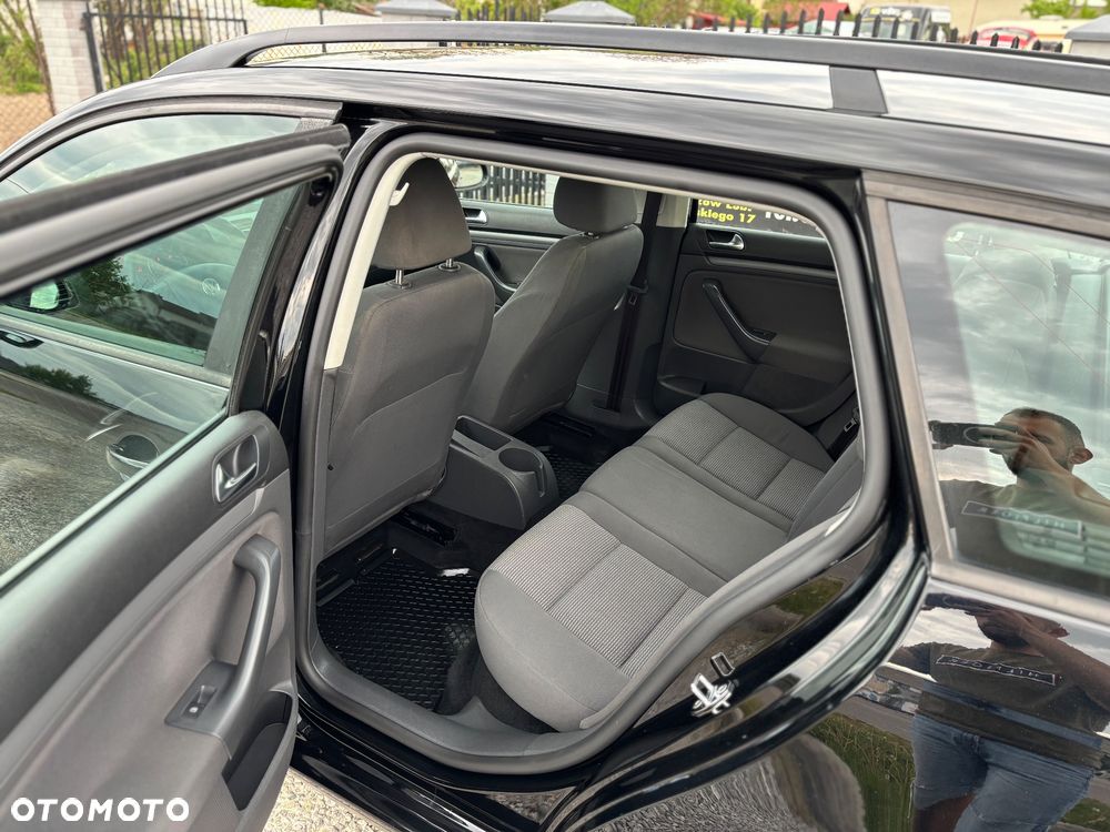 Volkswagen Golf - 8