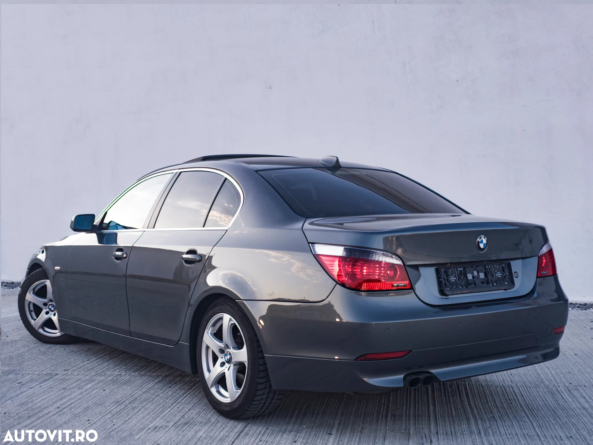 BMW Seria 5 525d Aut. - 4