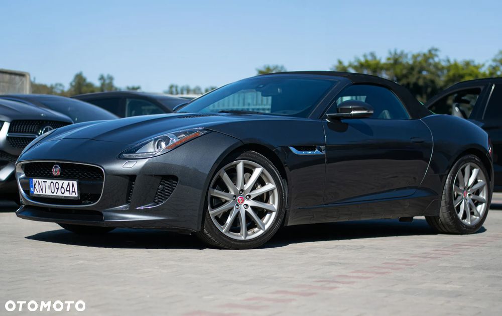 Jaguar F-Type R-Dynamic - 26