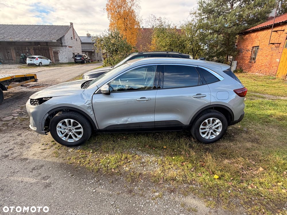 Ford Kuga 2.5 Duratec FHEV TITANIUM - 12
