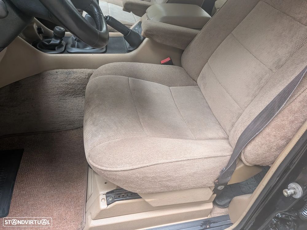 Land Rover Range Rover 2.5 TDi - 8