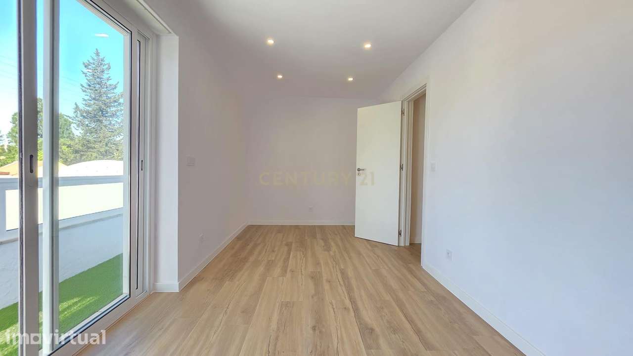 Apartamento T1 Totalmente Renovado com Varanda em Odivelas – Pronto a - Grande imagem: 2/18