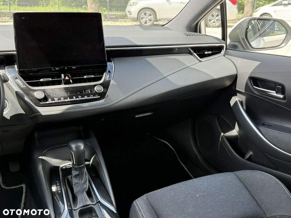 Toyota Corolla - 19