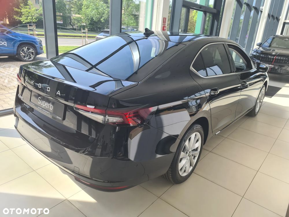 Skoda Superb 1.5 TSI Plug-in Hybrid Drive DSG - 5
