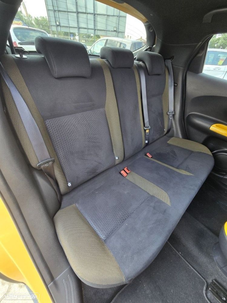 Nissan Juke 1.6 DIG-T Tekna Premium Ext.1 Yellow S. — fotografia 19