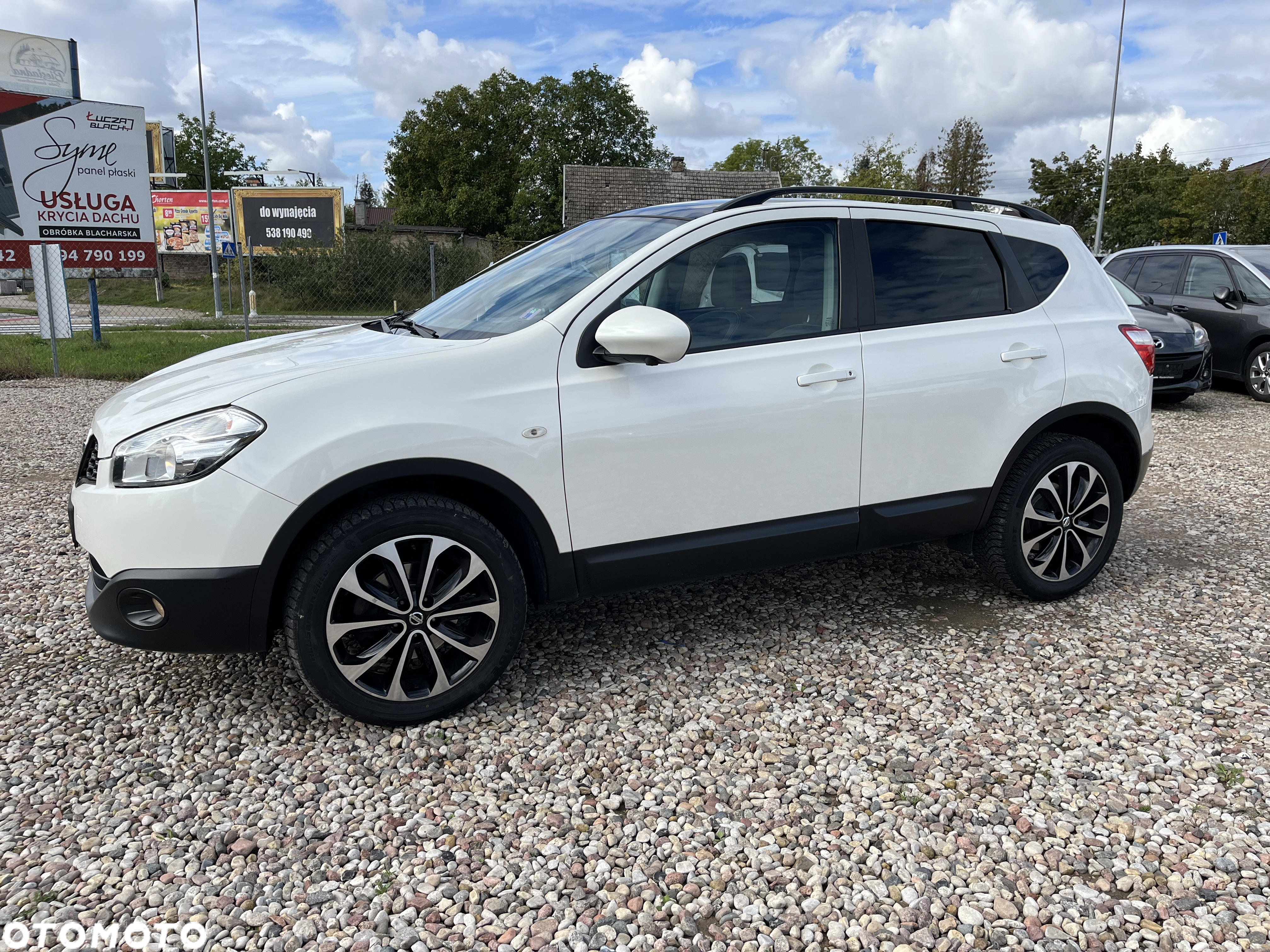 Nissan Qashqai - 2