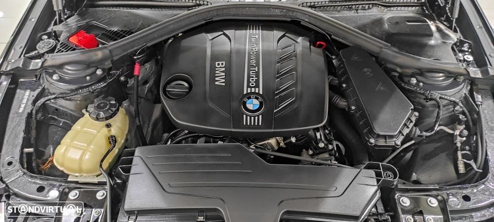 BMW 318 d Auto Line Sport - 43