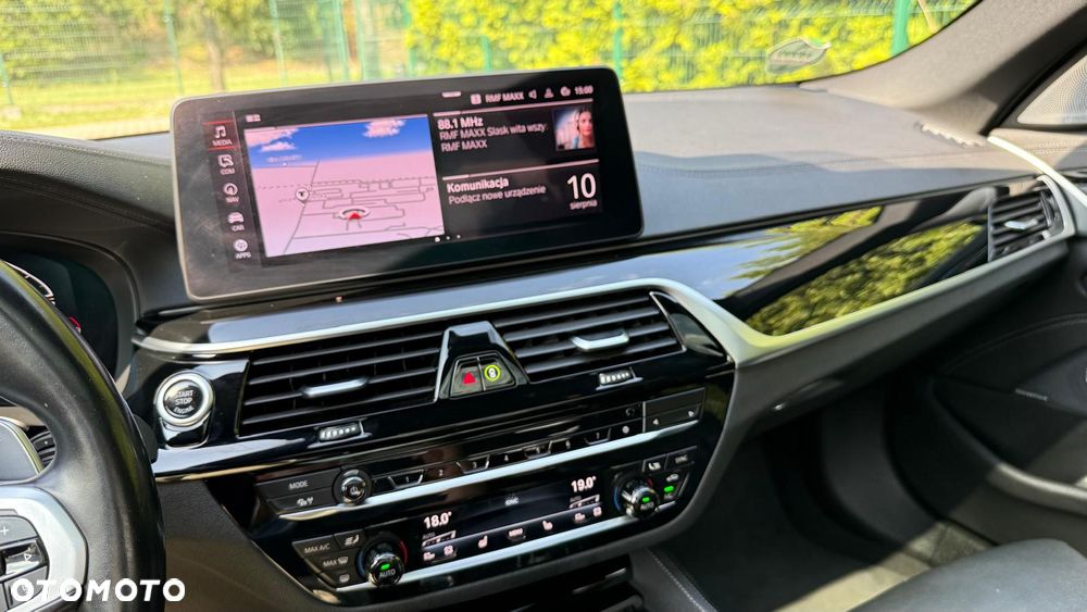 BMW Seria 5 540d xDrive mHEV M Sport sport - 11