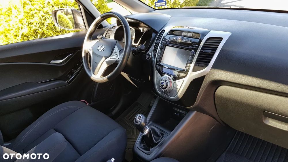 Hyundai ix20 1.6 CRDi blue YES Gold - 8