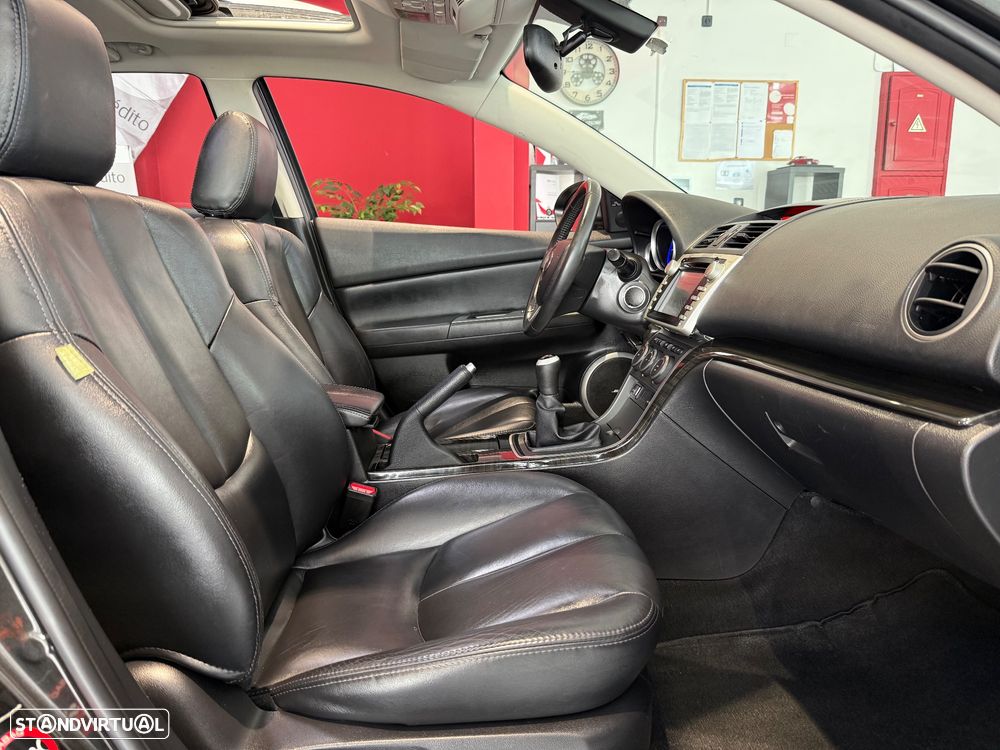 Mazda 6 MZR-CD 2.2 Sport+Navi - 11