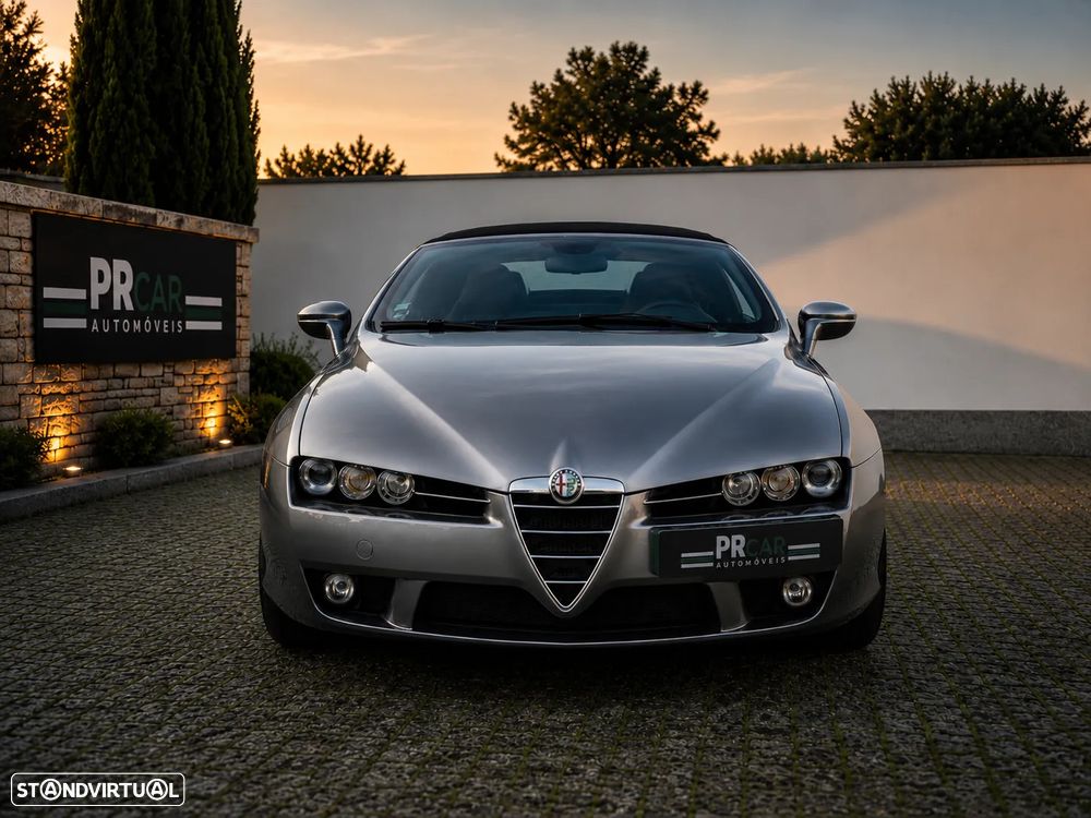 Alfa Romeo Spider 2.4 JTDM - 8