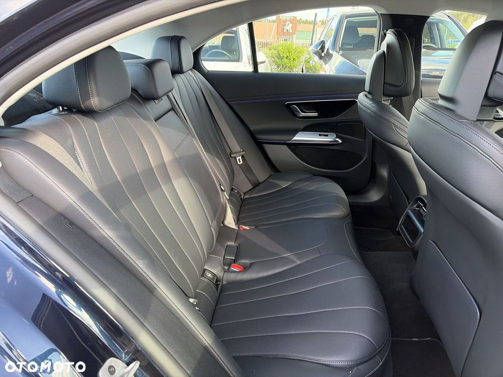 Mercedes-Benz Klasa E 200 d mHEV Avantgarde 9G-Tronic - 15