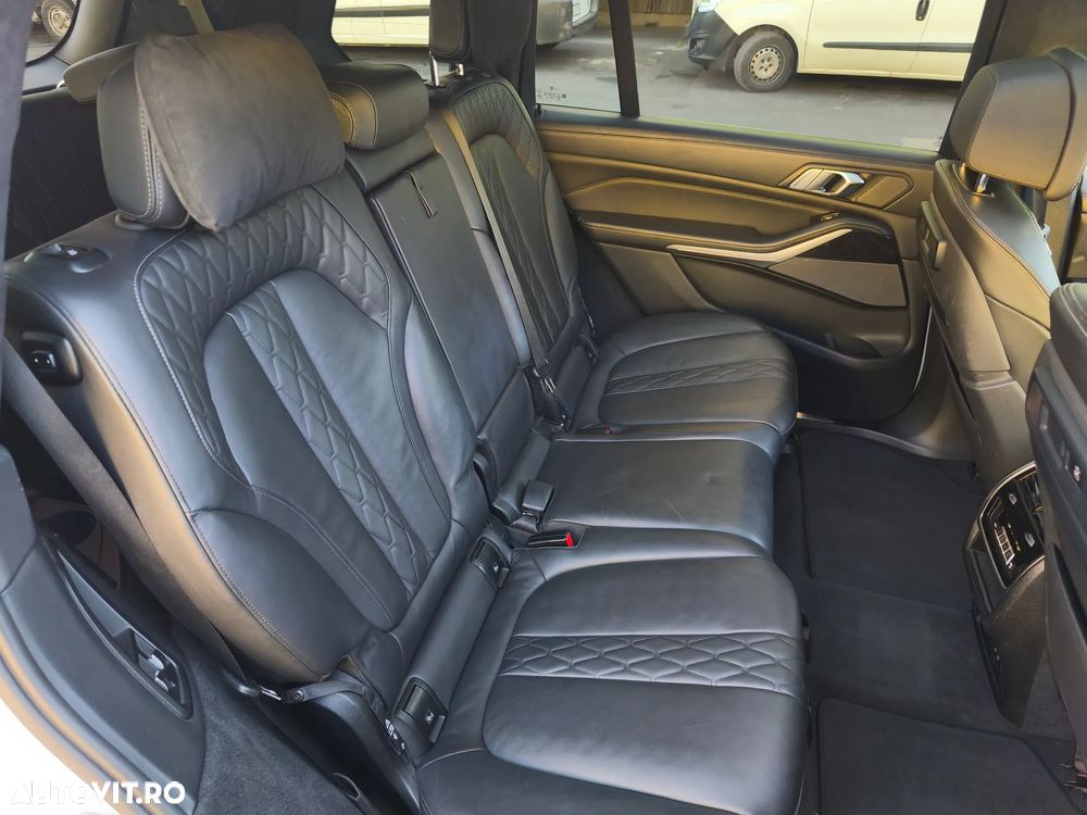 BMW X7 - 8