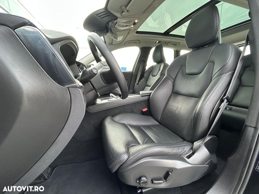 Volvo XC 60 Recharge T6 Twin Engine eAWD Inscription Expression - 9