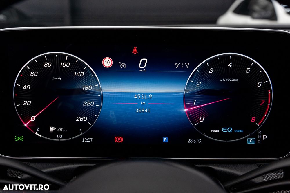 Mercedes-Benz C 300 4Matic 9G-TRONIC AMG Line - 10