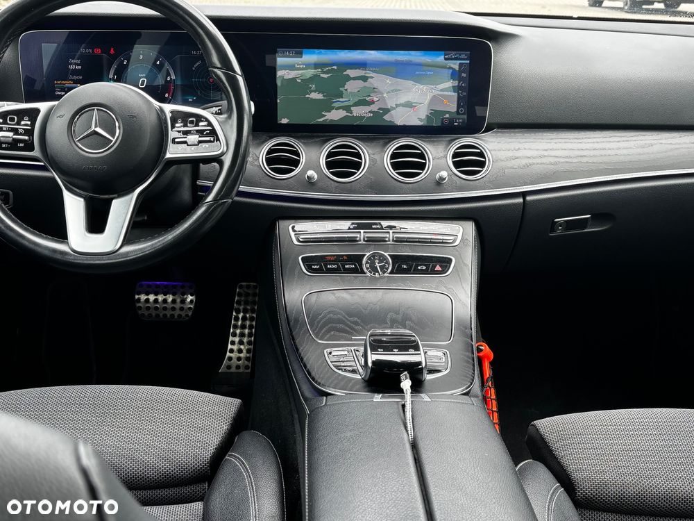 Mercedes-Benz Klasa E 220 d 4Matic 9G-TRONIC Avantgarde - 15