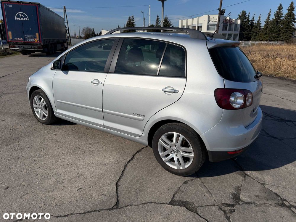 Volkswagen Golf Plus - 6
