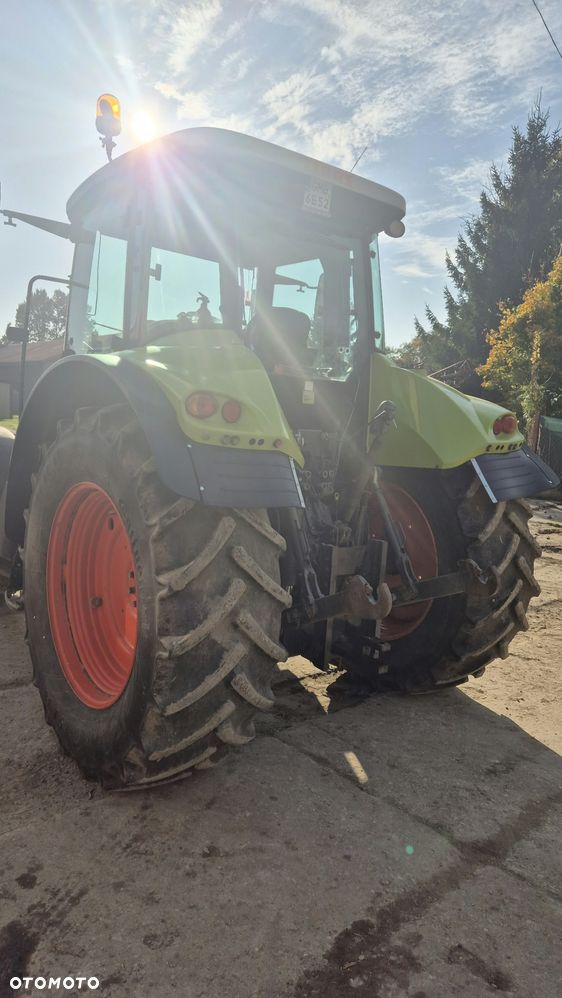 Claas Arion 620C - 5