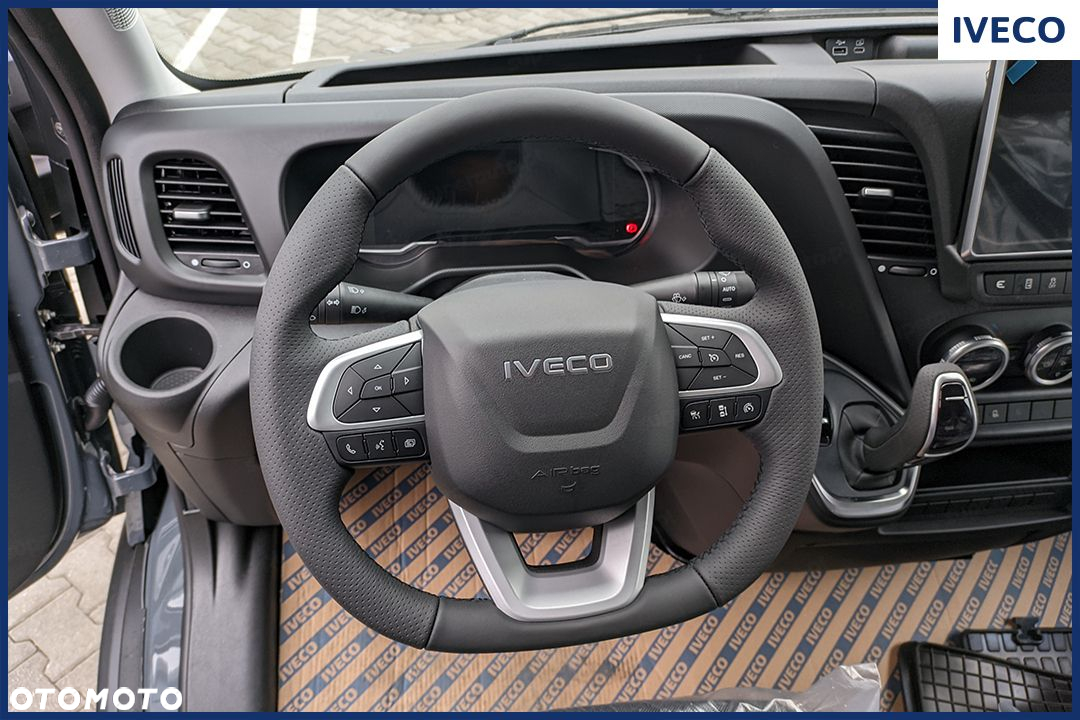 Iveco Daily 50C18 Hi-Matic Skrzynia Otwarta 3.0 180KM - 9