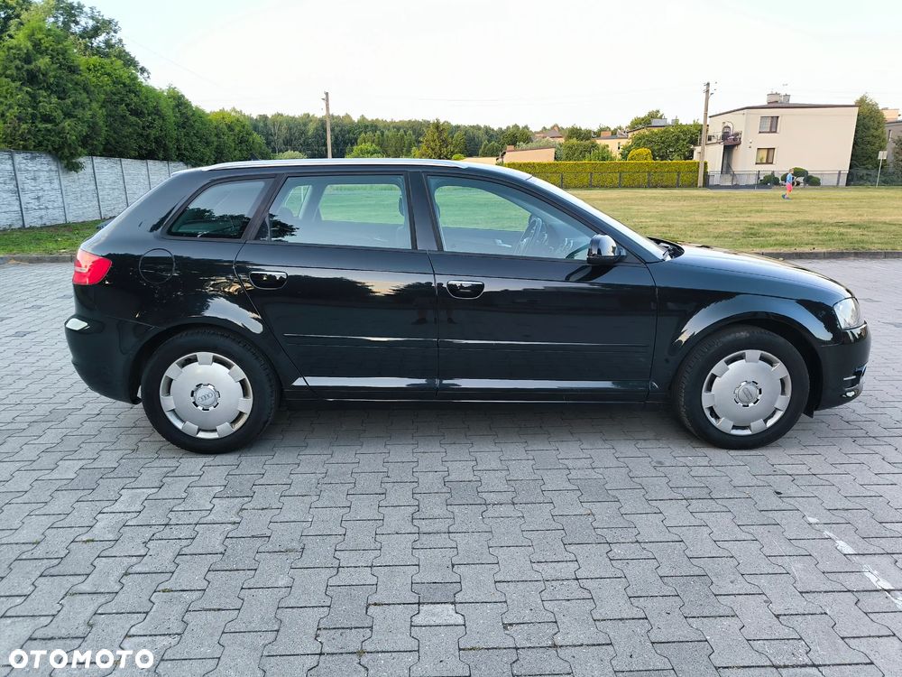 Audi A3 Sportback - 4