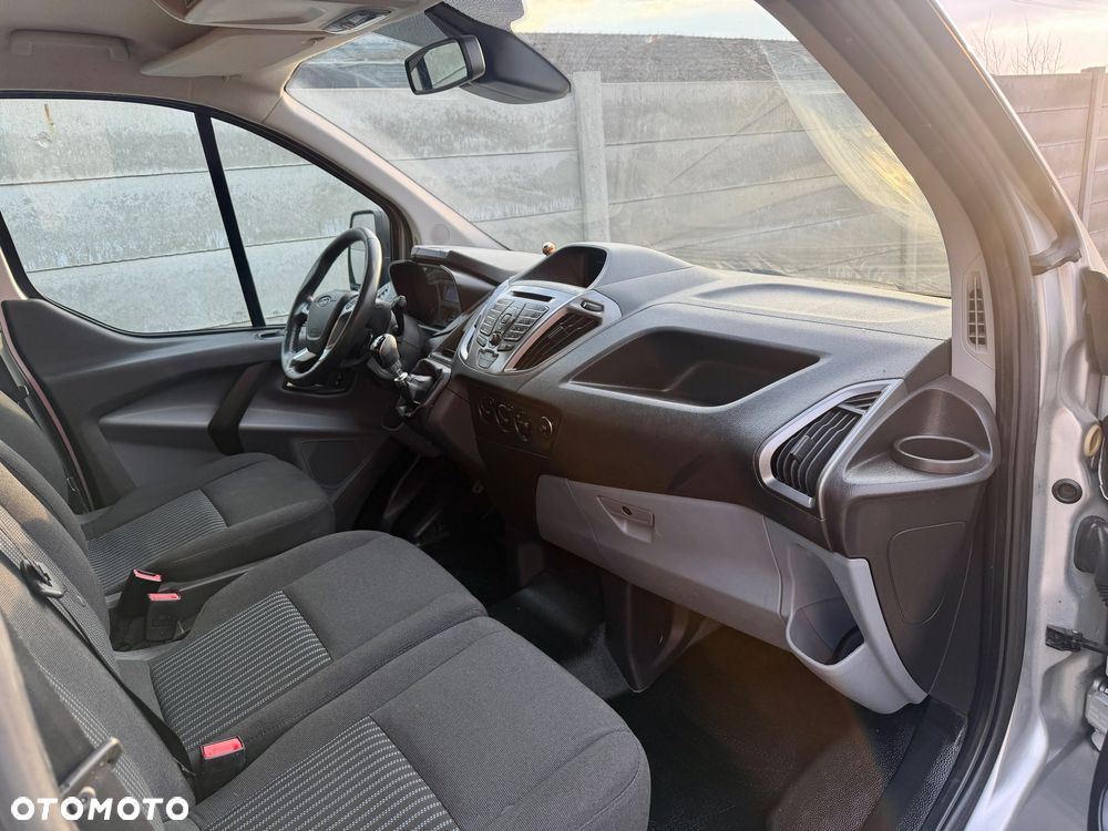 Ford Transit Custom Long 2.2 TDCI 125 KM L2H1 Klima Kamera PDC - 8