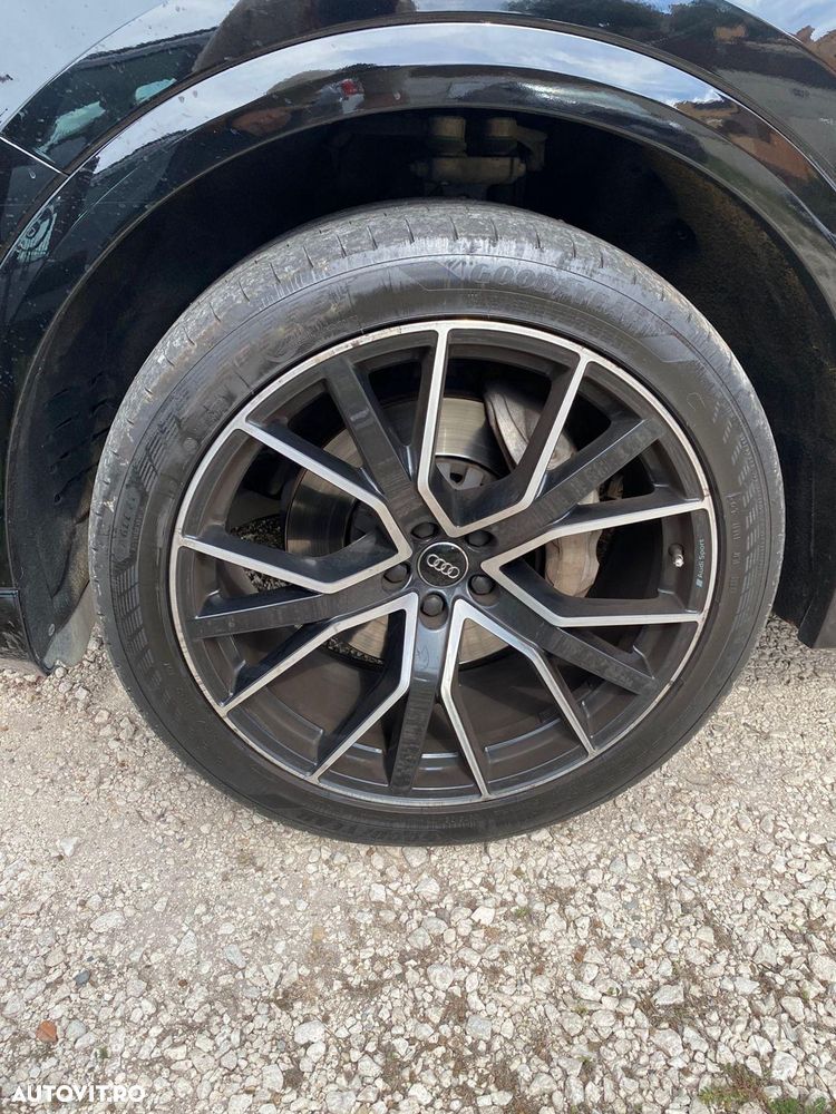 Audi Q8 - 6