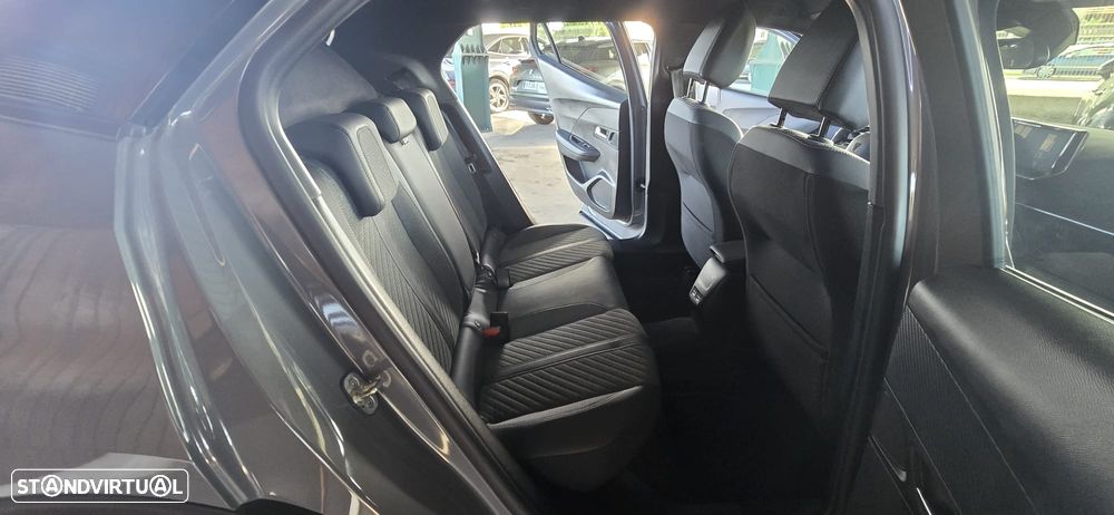 Peugeot 2008 1.2 Hybrid GT e-DCS6 - 36