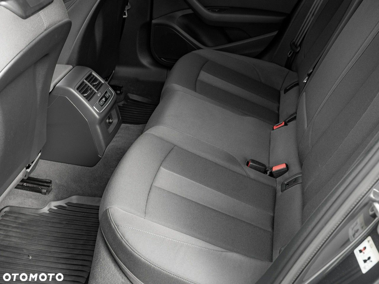 Audi A4 - 27