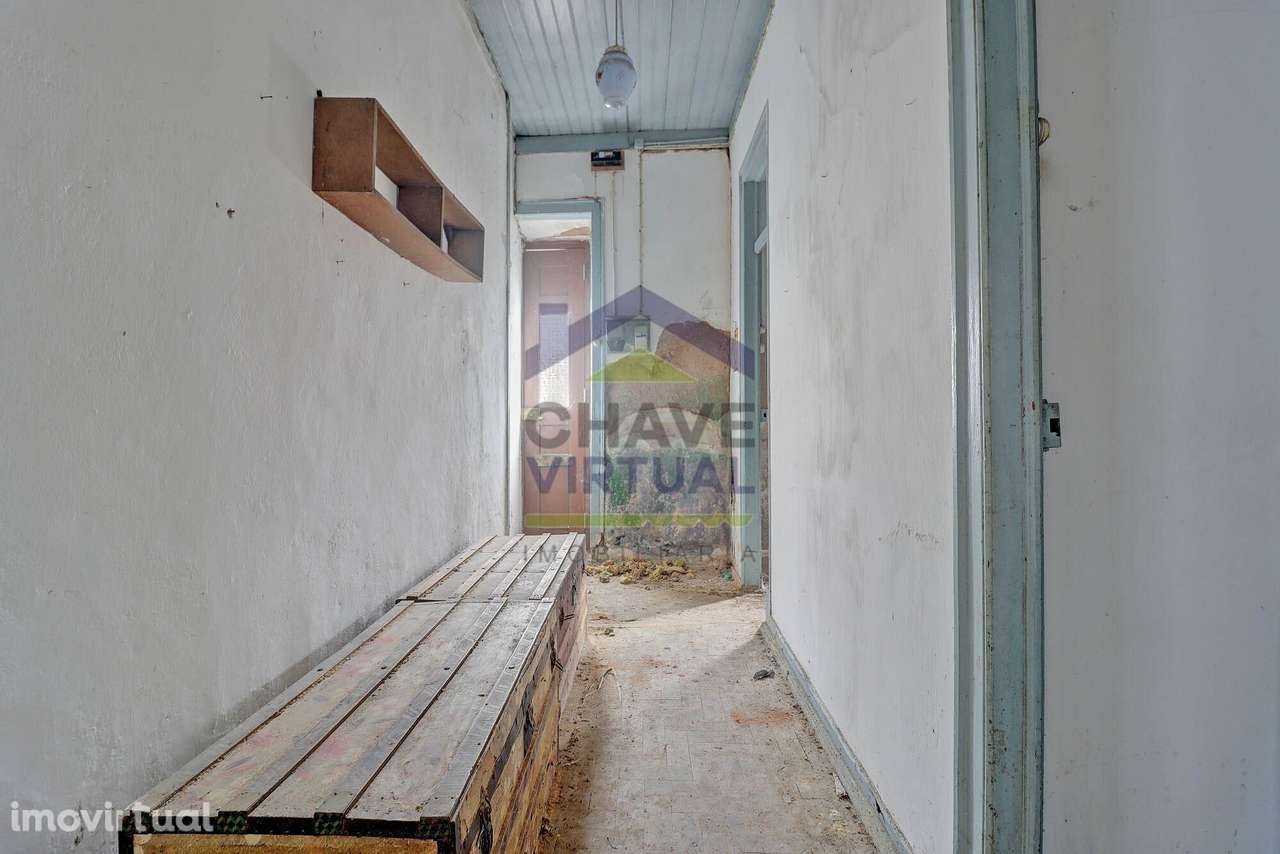 Moradia V1 com 2 Anexos para Recuperar - Centro Bombarral - Grande imagem: 5/20